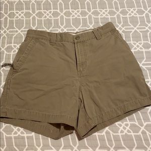 Columbia women’s khaki shorts